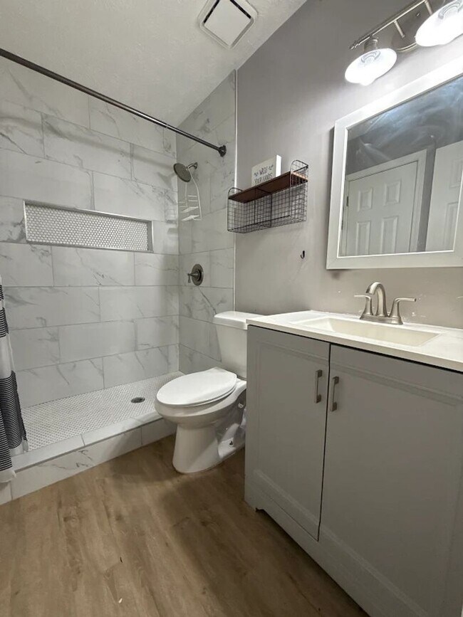 Photo - 5418-5420 Glen Haven Dr Unidad 5418