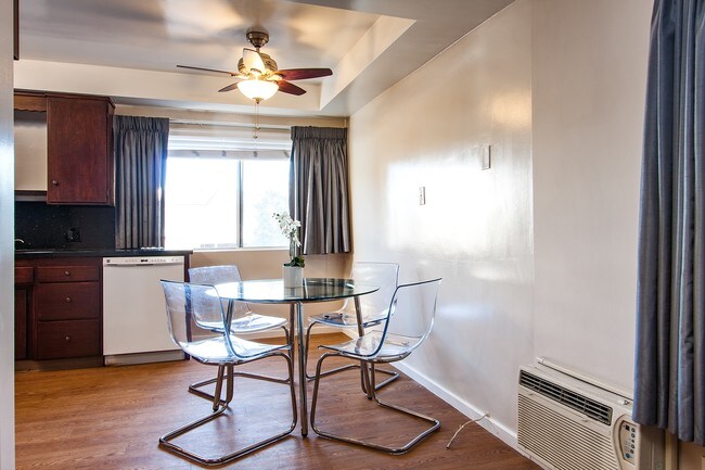 Photo - 838 N Atlantic Blvd