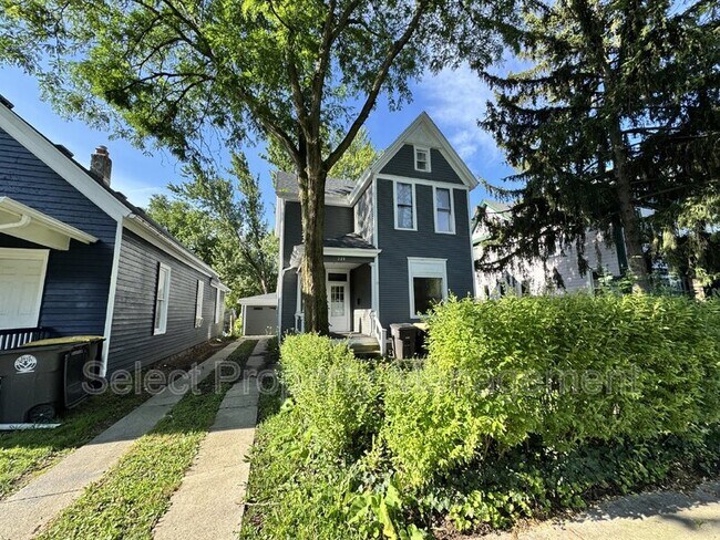 Photo - 223 W Woodland Ave Unit #2