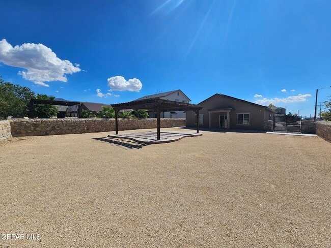 Photo - 7565 Wolf Creek Dr