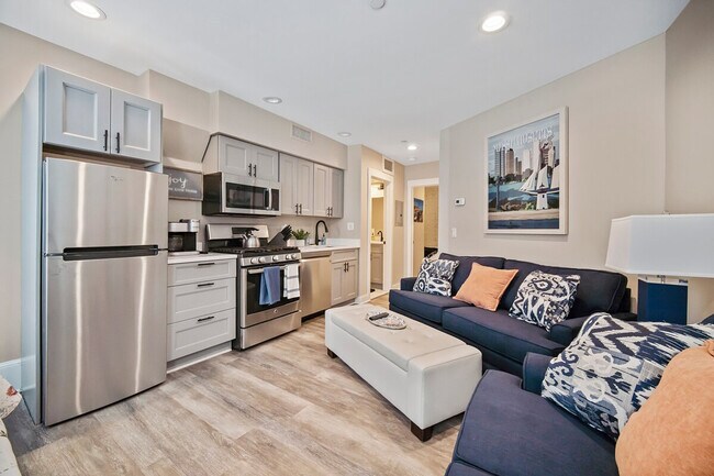 Photo - 472 Commercial St Unidad ID1364253P