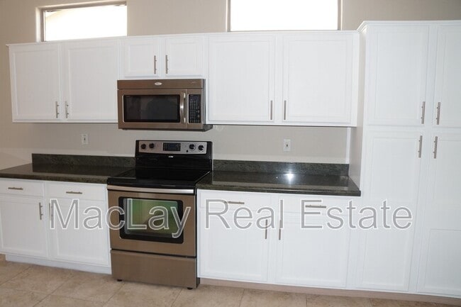 Photo - 203 W Cedar Dr