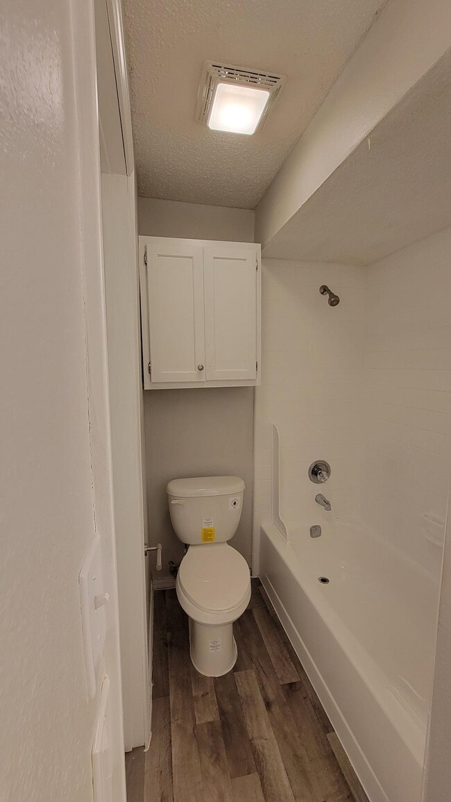 2 bed Flat bathroom