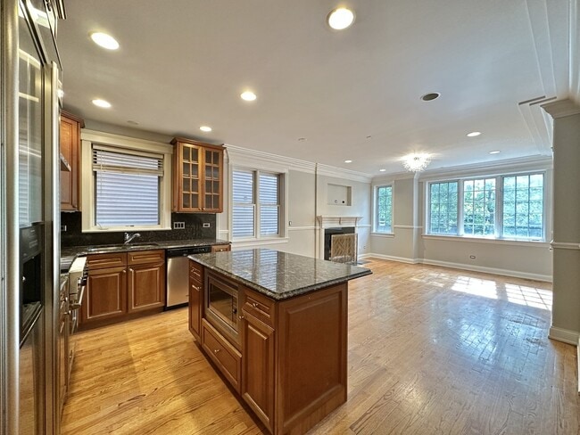 Photo - 3721 N Clifton Ave Unidad 1