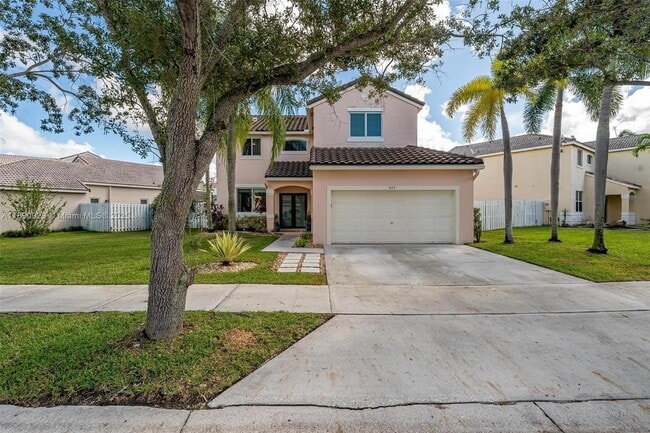 Photo - 925 Briar Ridge Rd