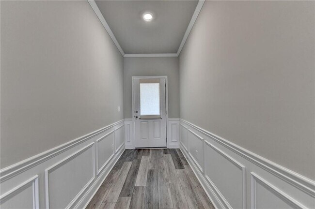 Photo - 217 Rockfern Ter