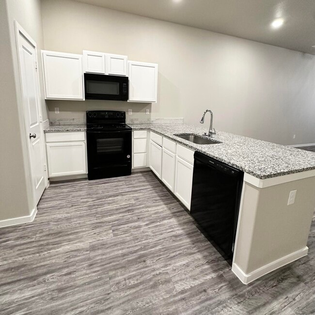 Photo - 2106 N Avenue J