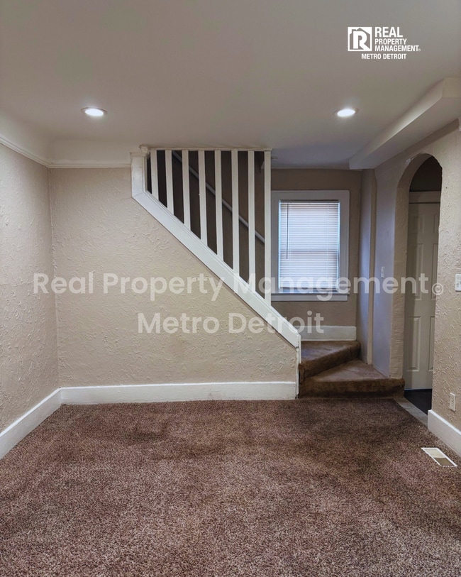 Photo - 18928 Stoepel St