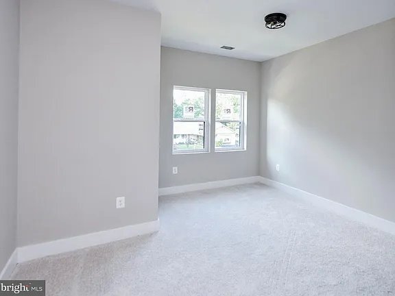 1 Ayrwood Ln