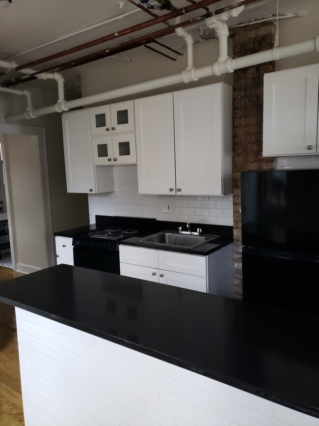 Photo - 4833 N Talman Ave Unit G