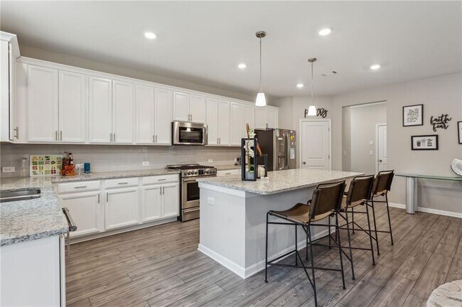 Photo - 4367 Waxwing St