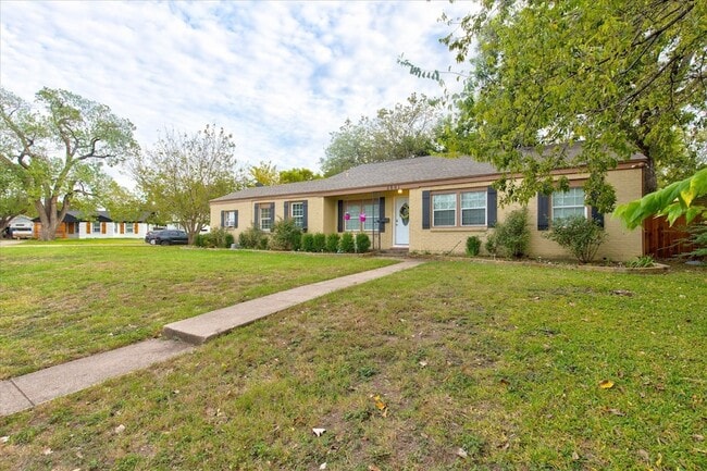 Photo - 2801 W Biddison St