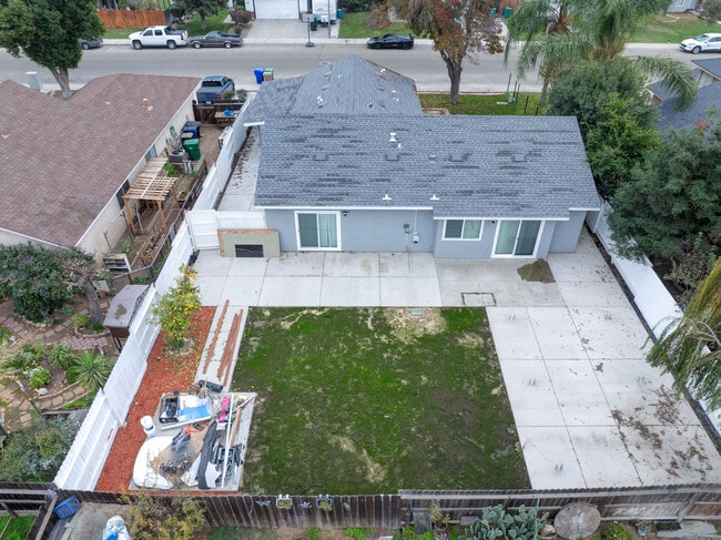 Photo - 9855 Douglas Ave