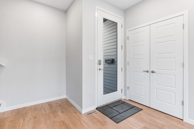 Photo - 11528-11122 122 St NW Unit 2