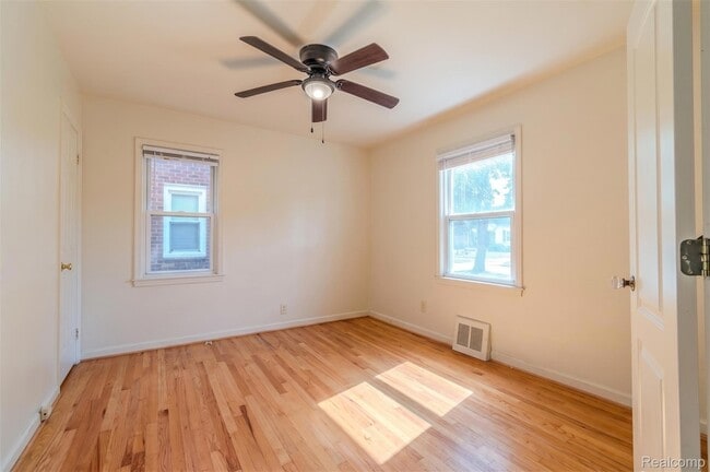 Photo - 3224 N Altadena Ave