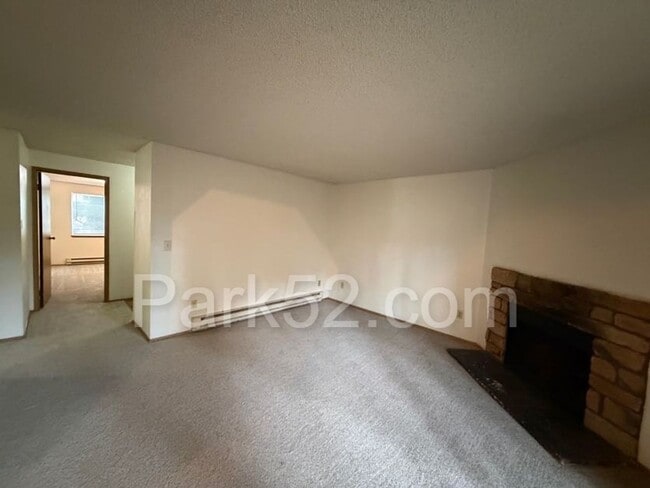 Photo - 1/2 Off First Full Month's Rent! Lower Level 2 Bedroom 1 Bathroom Apartment Unit #B