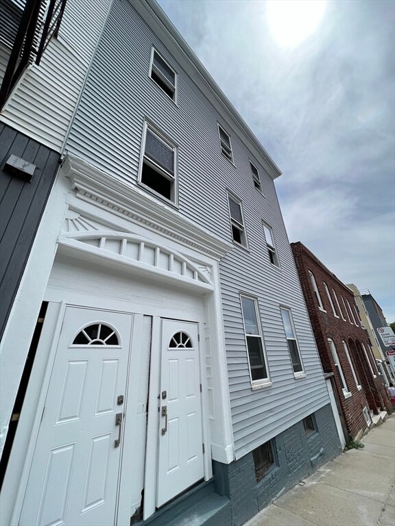 Photo - 110 Old Harbor St Unit 2