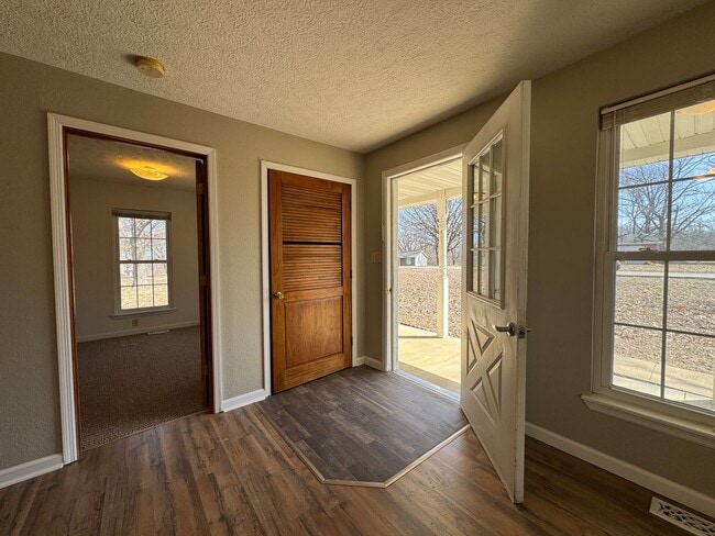 Photo - Quaint Three Bedroom Home with an Oversized Tub!