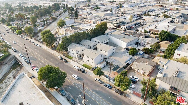 Saticoy Villas.