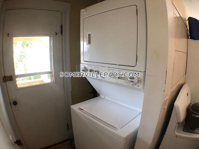 Photo - 29 Chetwynd Rd Unit 1