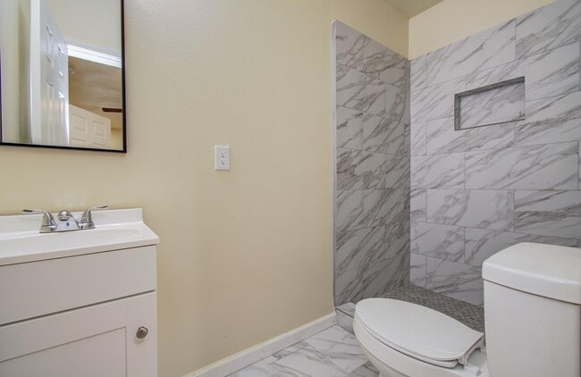 Photo - 6510 Cherrydale Dr House