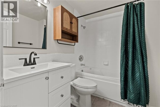 Photo - 36 James St S Unit 1402