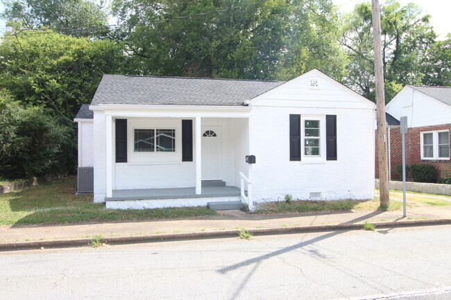 Building Photo - 1814 Wilcox Blvd Rental