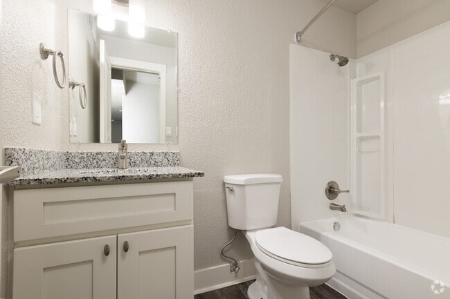 2BR, 1BA - 855SF - Bathroom