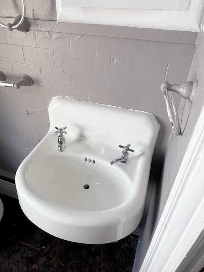 Photo - 1620 Perkiomen Ave Unidad 2nd floor