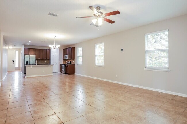 11876 Carson Lake Dr W