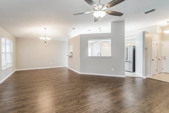 Photo - 338 Wildberry Ct
