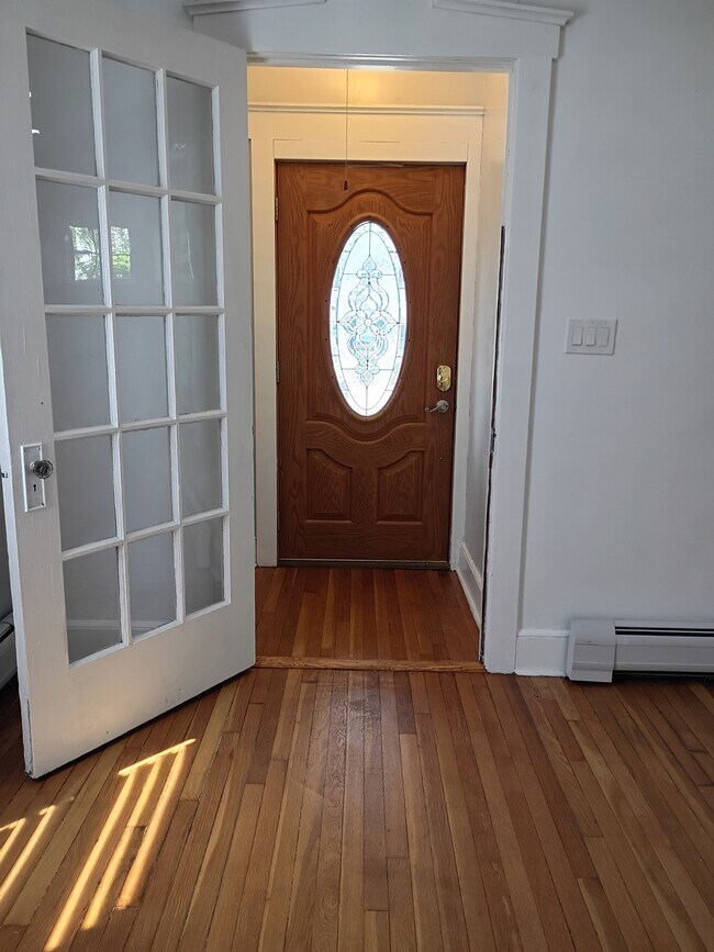 Photo - 186 Selvage Ave