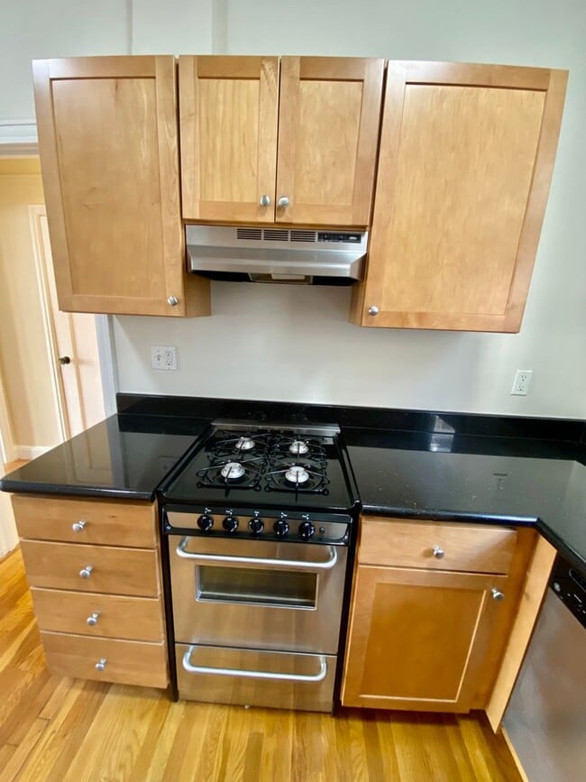 Photo - 1925 Pierce St Unit 2