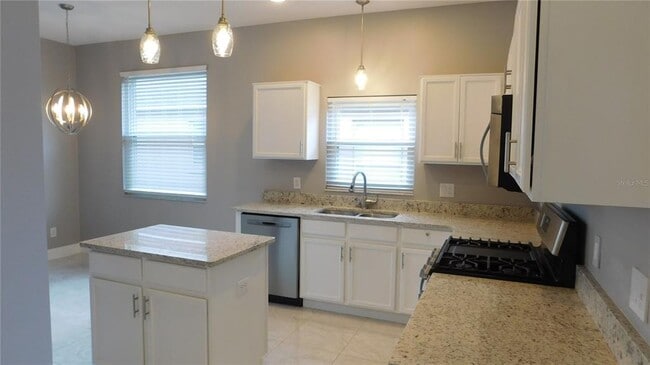 Photo - 155 Stone Gable Cir