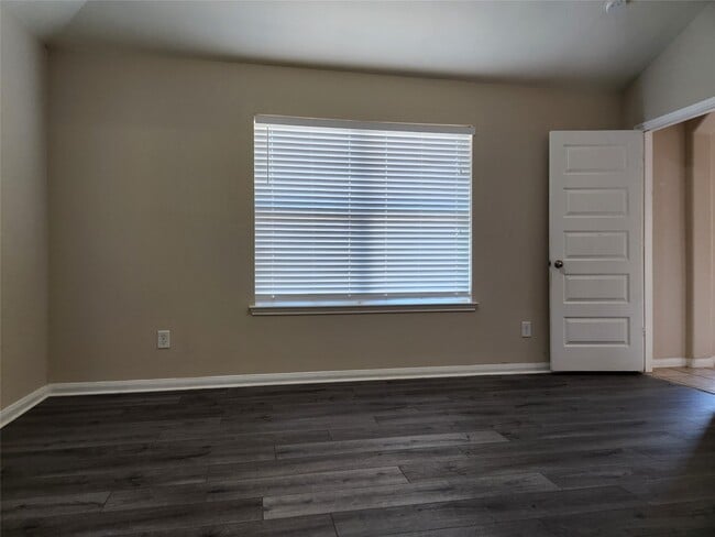 Photo - 2411 Village Stone Ct