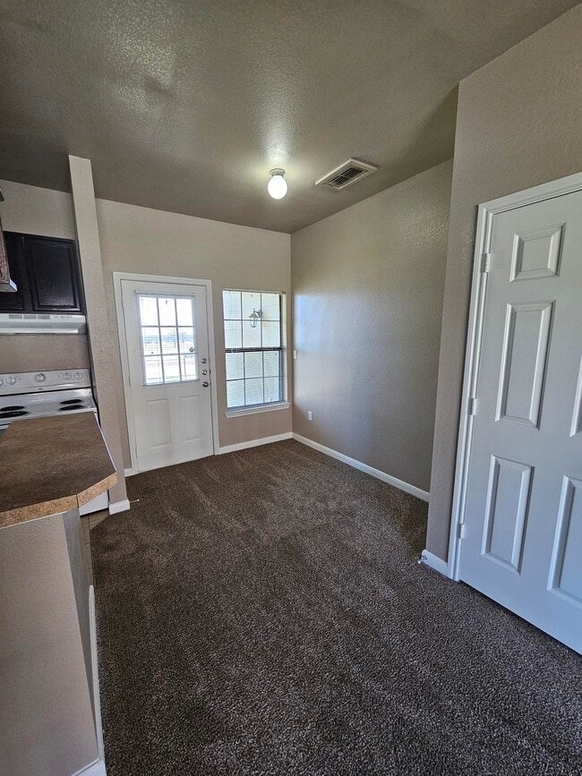 Comedor A2 - Crestview Place Apartments