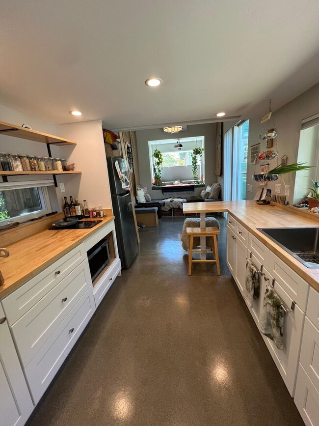 Photo - 1128 Buchon St