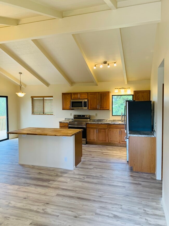 Photo - 2751 Palalani St