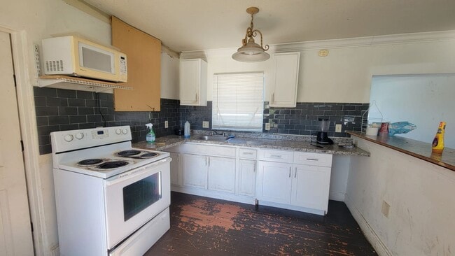 Photo - 1407 McCoy Rd