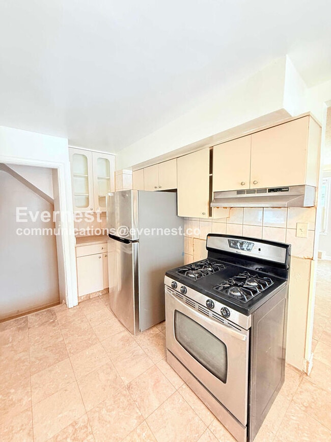 Photo - 6901 Heyden St