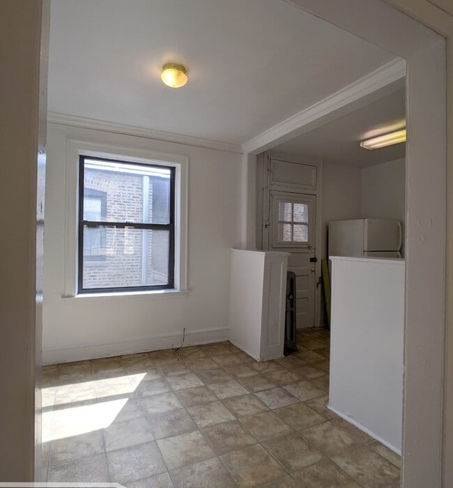 Photo - 2332 N Spaulding Ave Unit 3A