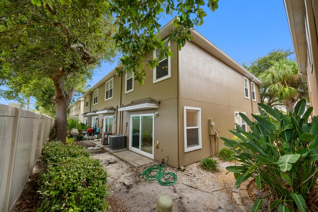 Photo - 2537 Harn Blvd