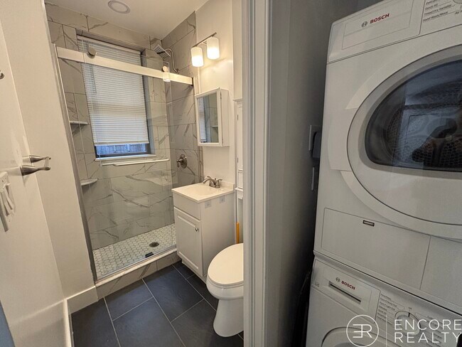 Photo - 19 Peterborough St Unit 1