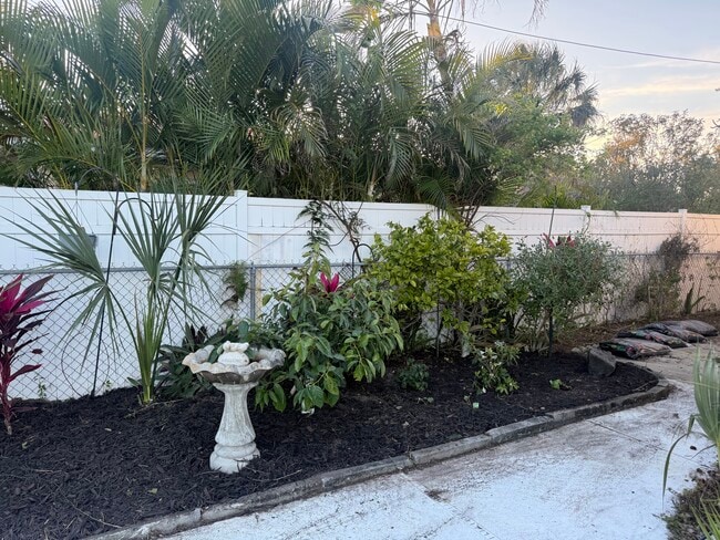 Photo - 490 82nd Ave