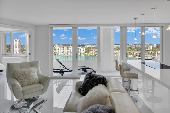 Building Photo - 500 S Ocean Blvd Unit 2209