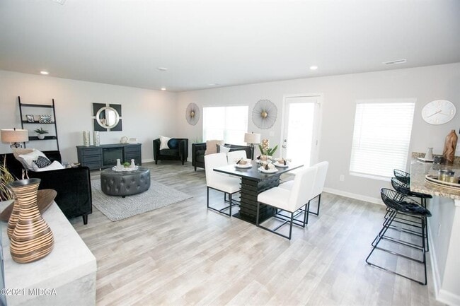 Photo - 178 Goodall Woods Dr