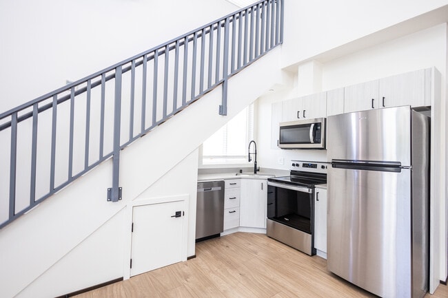 Photo - 9686 Railroad St