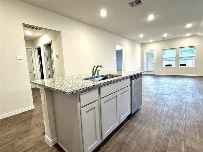 Photo - 1305 Middleton Grv