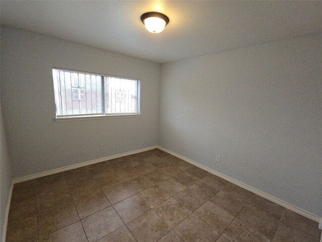 Photo - 13806 Long Glen Dr