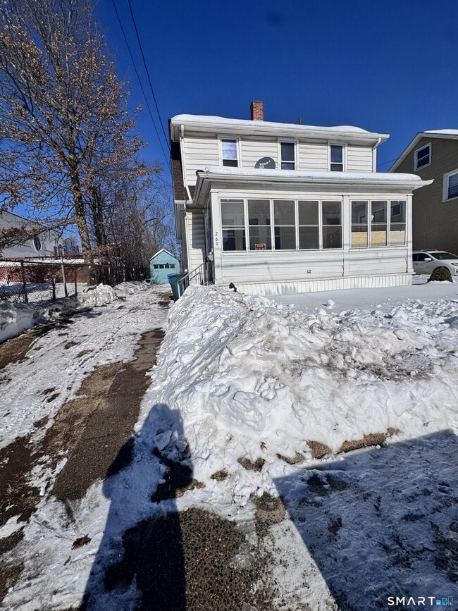 Building Photo - 269 Helen St